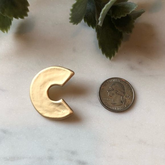 The Asher - Semi Circle Studs - Picture 3 of 4